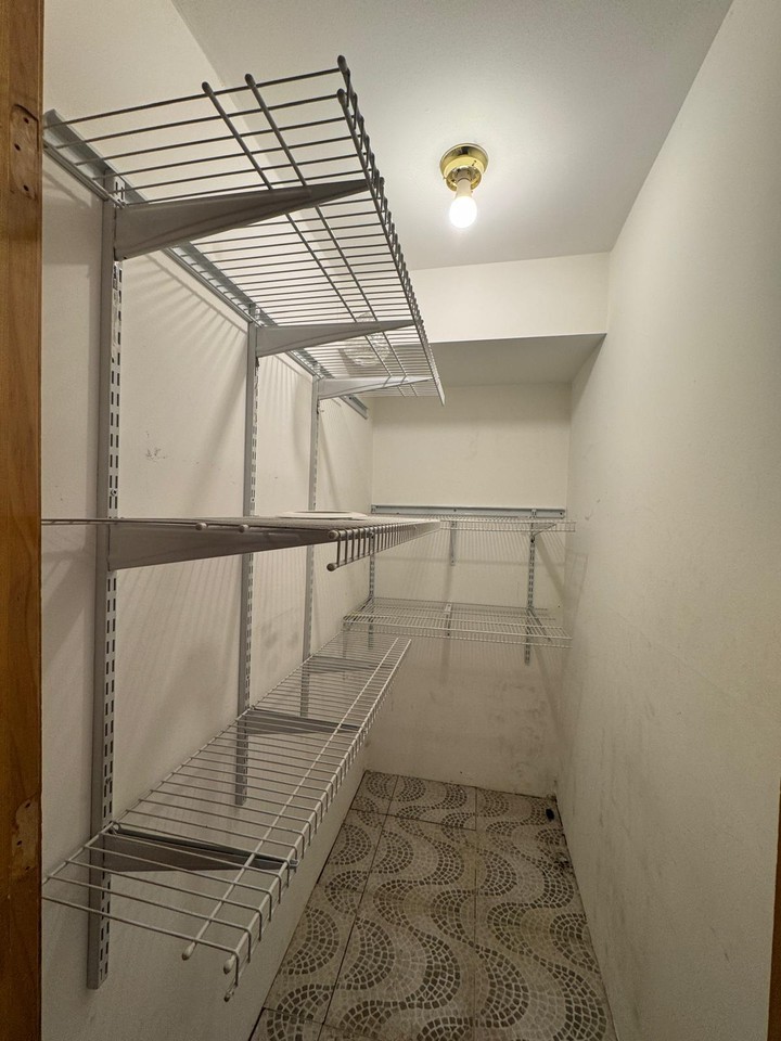 119-121 Mount Pleasant Avenue #GF - Photo 7 of 8