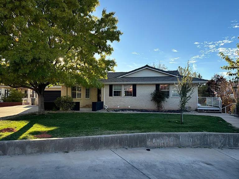 428 Paintbrush Way - Photo 2 of 11