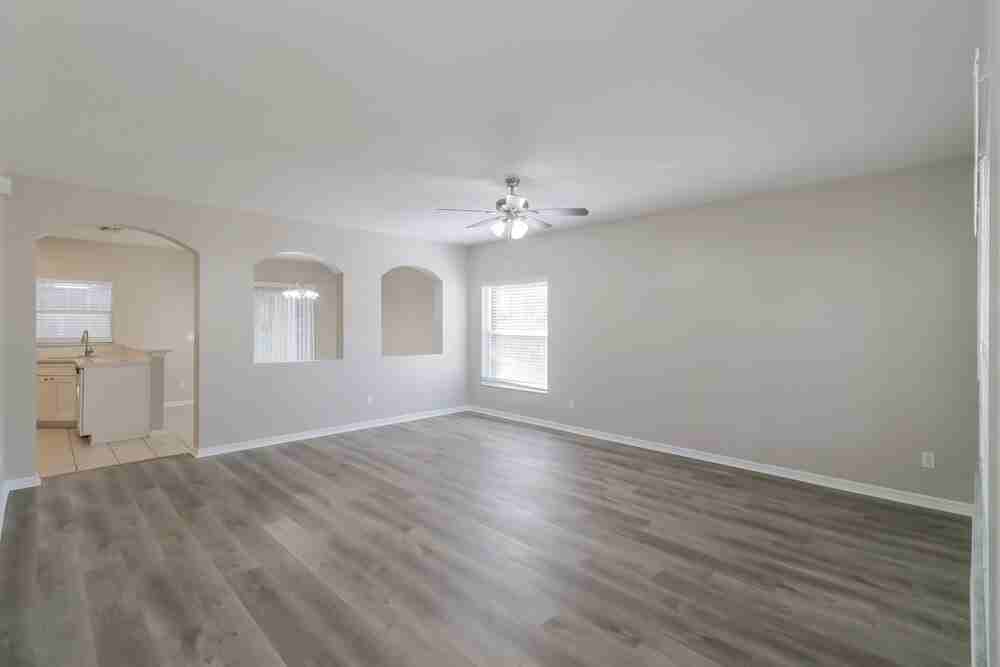 605 Back Water Ct - Photo 5 of 17