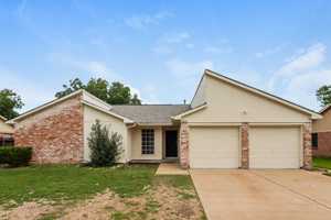 featured image of 19514 Mallard Lake Ln