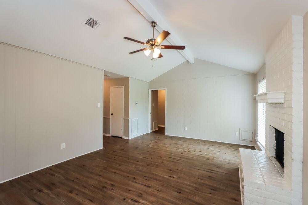 19514 Mallard Lake Ln - Photo 5 of 16