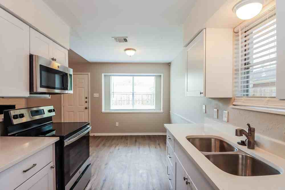 19514 Mallard Lake Ln - Photo 7 of 16