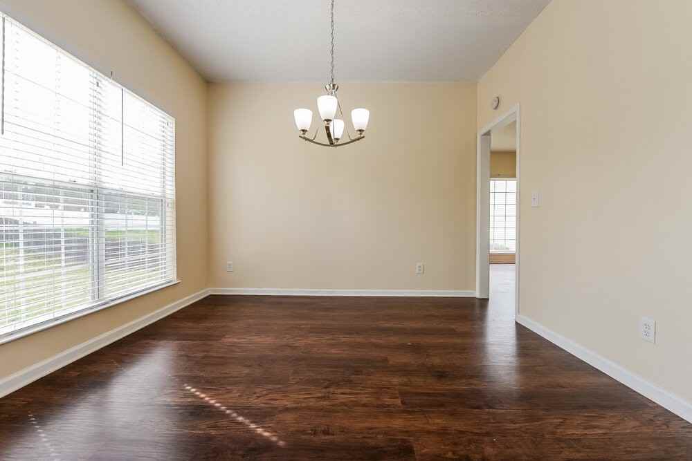 1091 Wynnbrook Ln - Photo 7 of 17