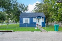 310 S Farragut Ave - Photo 1 of 1