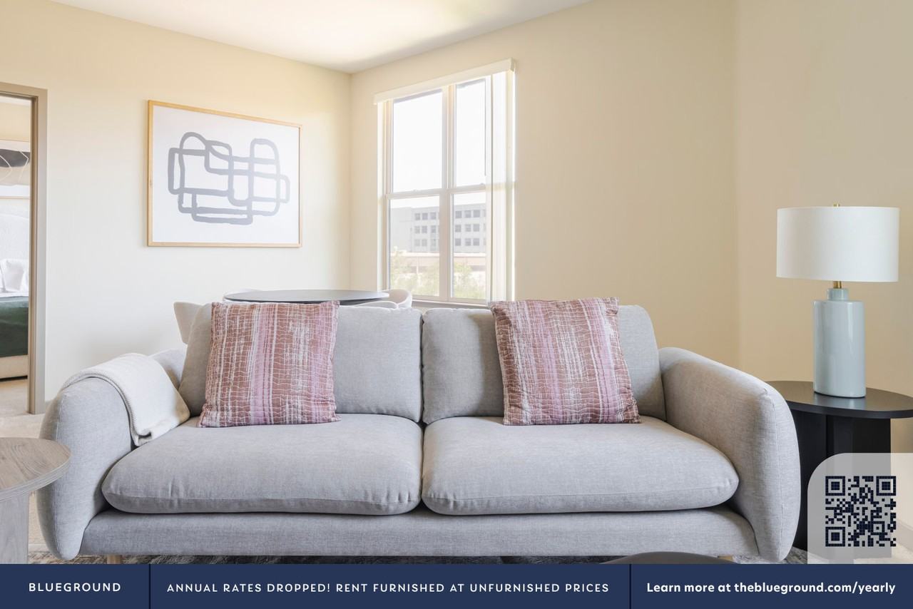 7011 Sunne Lane - Photo 4 of 41