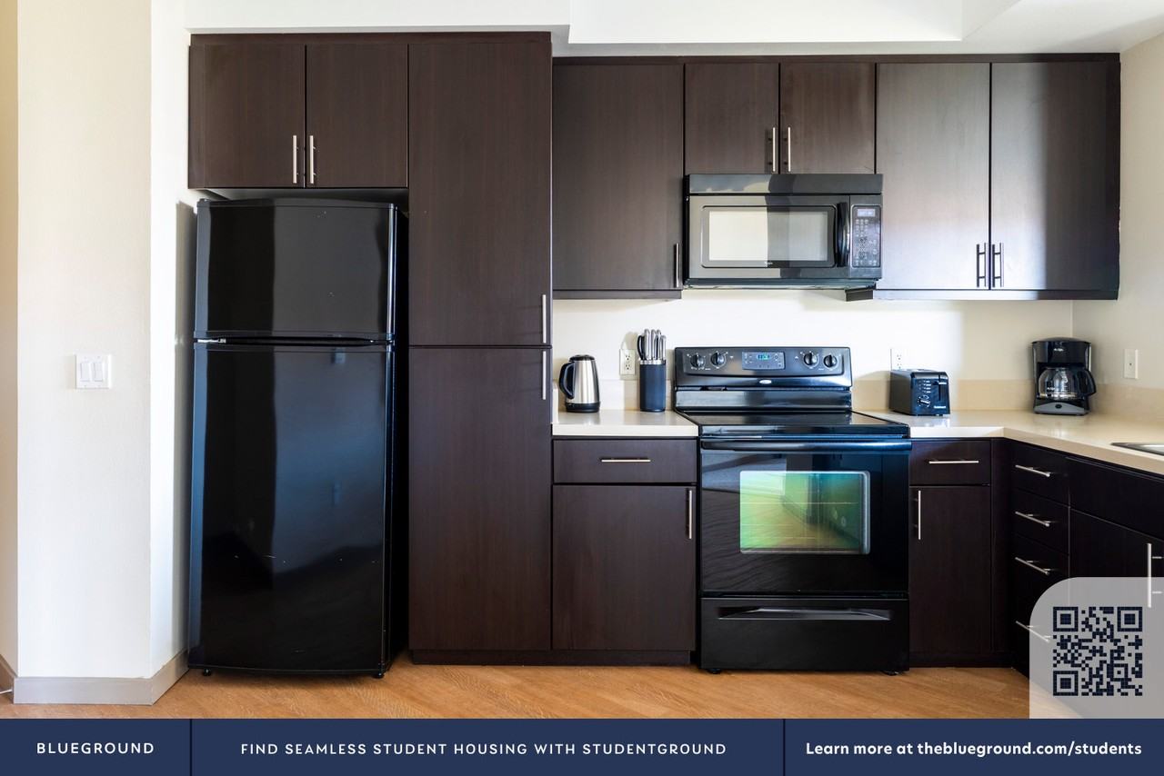 7011 Sunne Lane - Photo 7 of 41