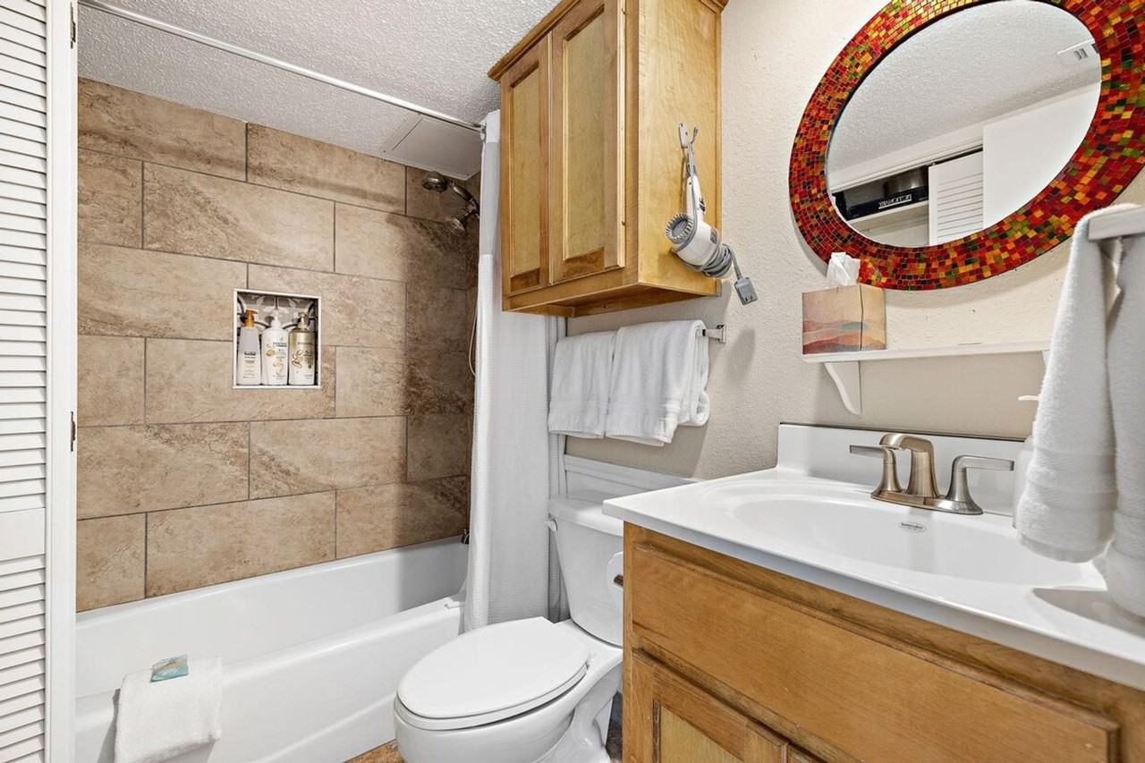 2204 Trailside Dr #1054223P - Photo 3 of 27