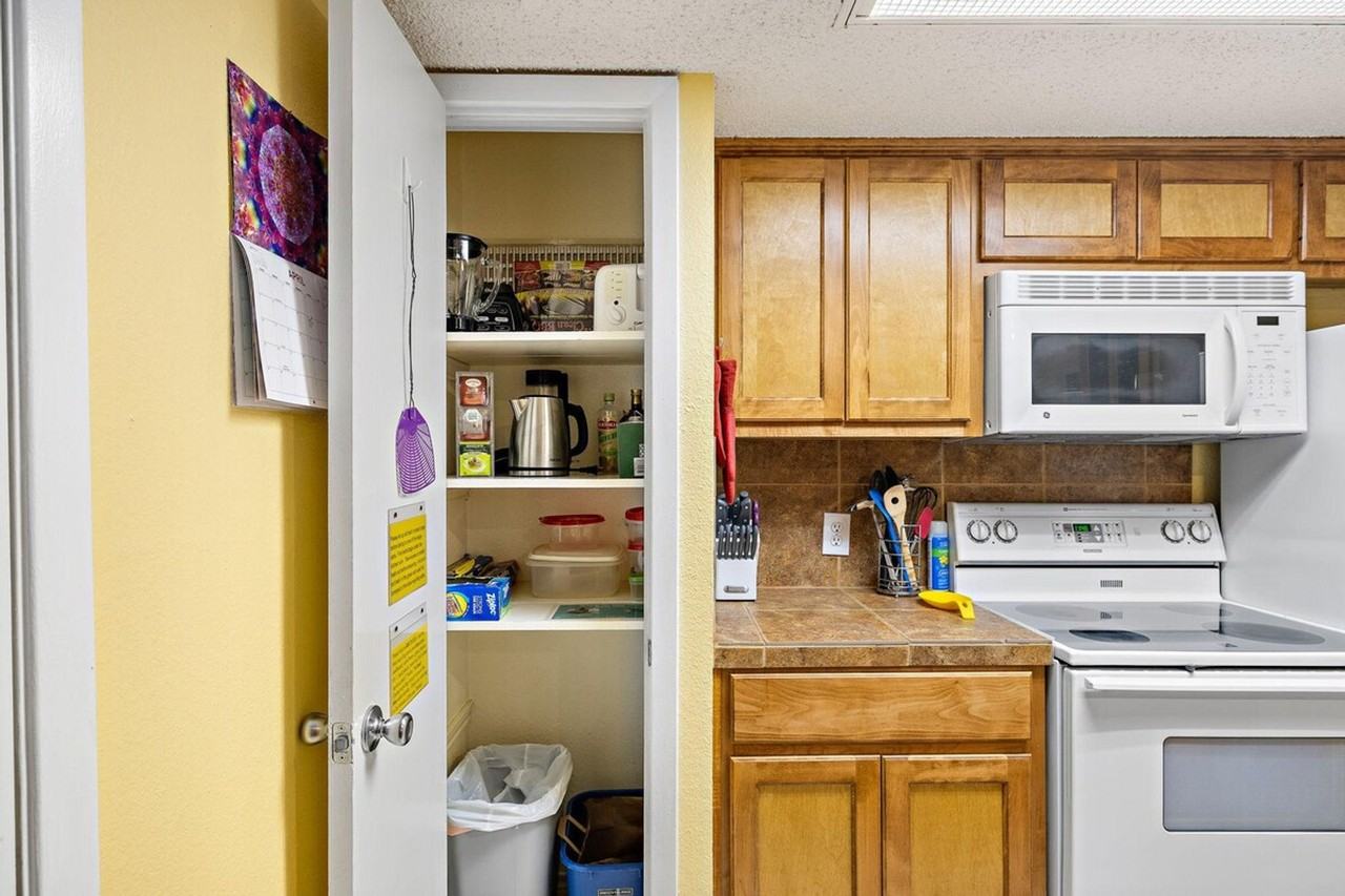 2204 Trailside Dr #1054223P - Photo 2 of 27