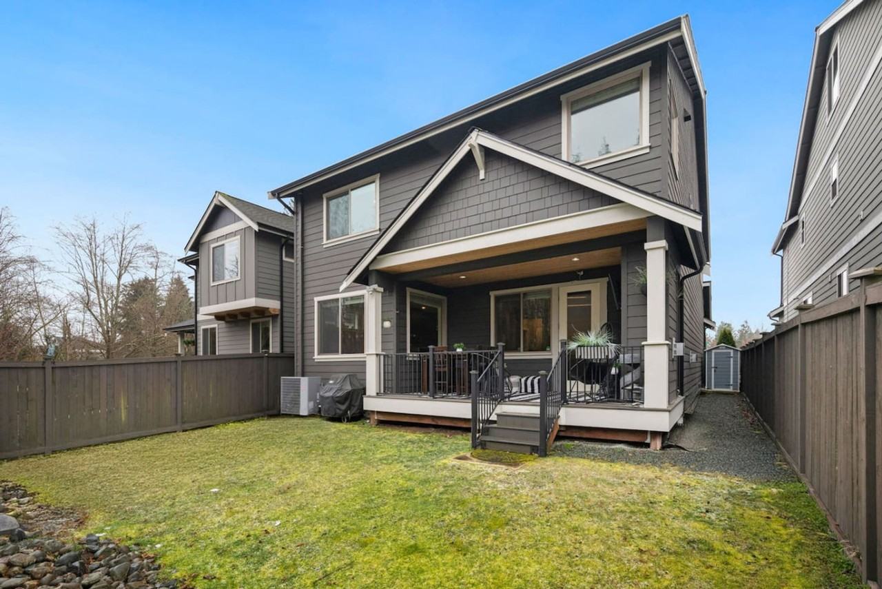 868 Chelan Ave Ne #1231233P - Photo 6 of 50