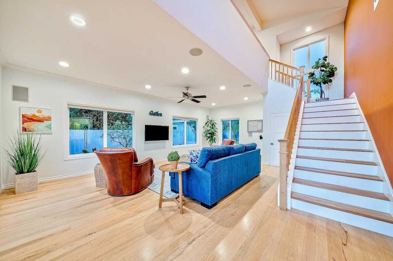 1185 Tamarack Ave #1255613P - Photo 4 of 49