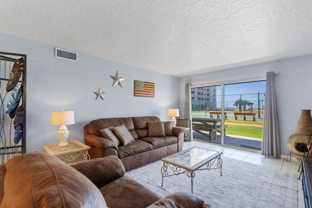 645 Plantation Rd - Photo 1 of 1