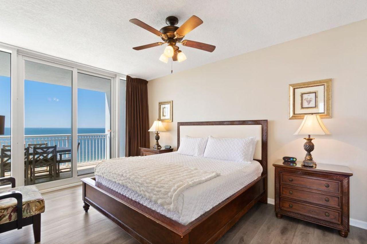 527 E Beach Blvd #1267864P - Photo 6 of 19