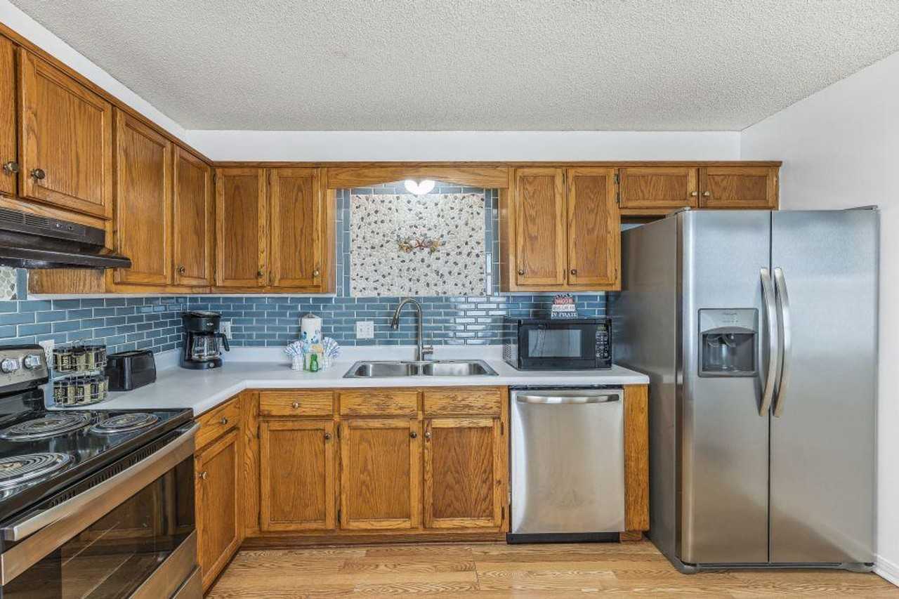 1472 W Beach Blvd #1268074P - Photo 4 of 23