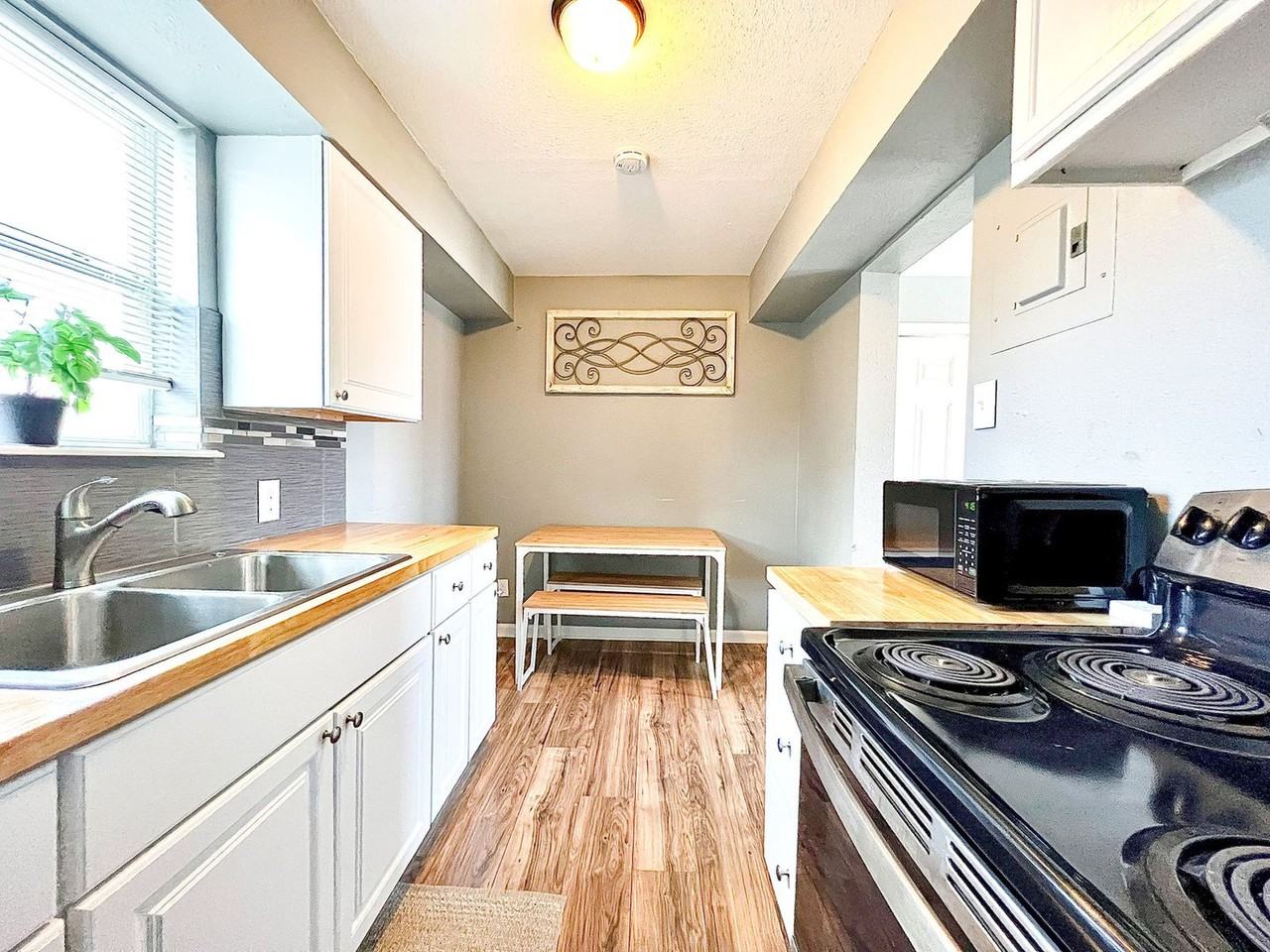 1804 Morgan Ave #1268418P - Photo 2 of 12