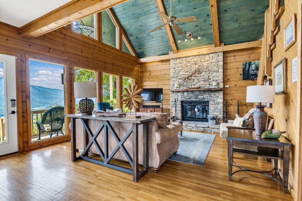 2710 Indigo Lane #1268868P - Photo 2 of 30