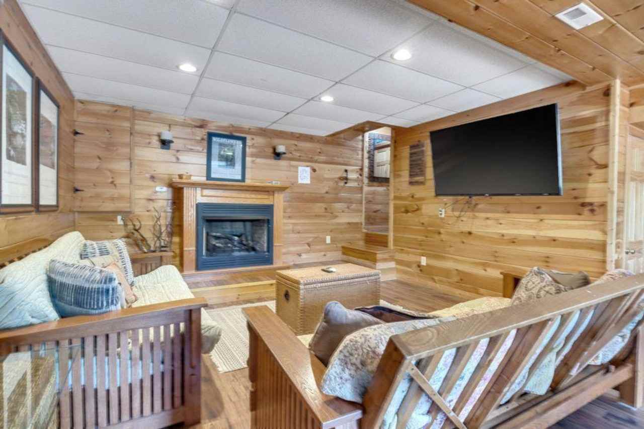 2710 Indigo Ln #1268868P - Photo 5 of 30