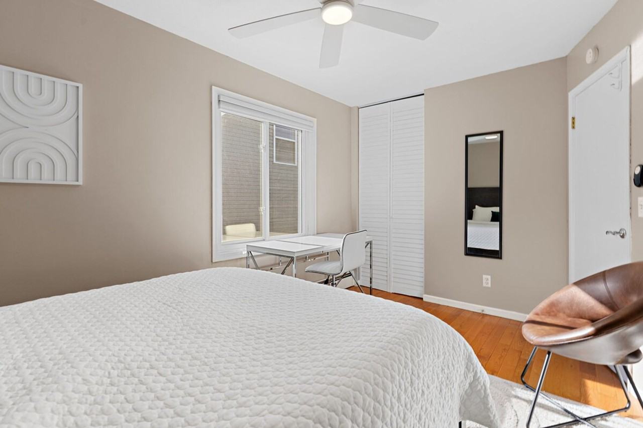 3024 Humboldt Ave S #1272807P - Photo 2 of 21