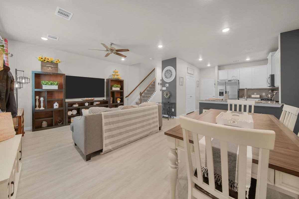 12607 Taymouth Manor Ln - Photo 3 of 21