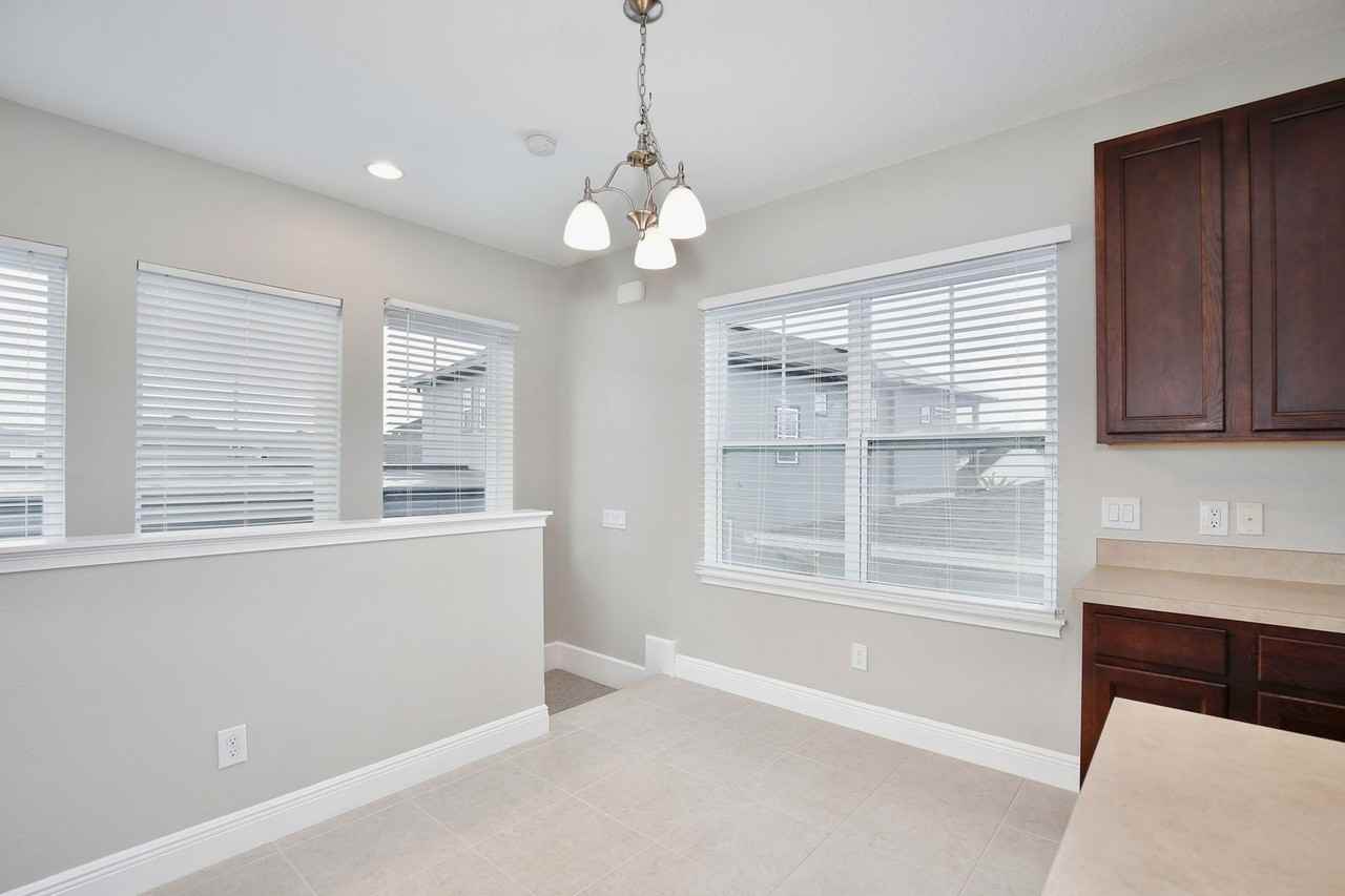 13368 Stoddart Ave - Photo 4 of 33