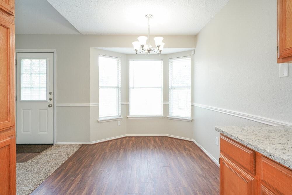 6415 Jennie Ln - Photo 6 of 15