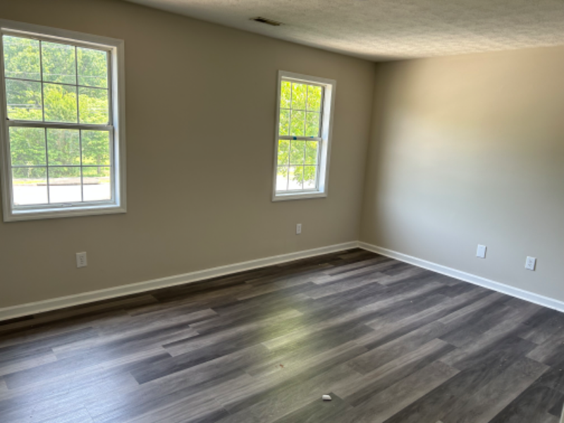 1498 Mize Rd - Photo 3 of 4