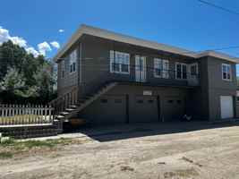 featured image of 406 S Kimball St