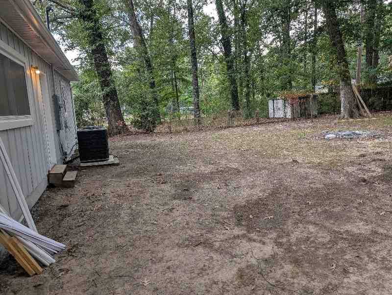 802 Desoto Pl - Photo 2 of 7