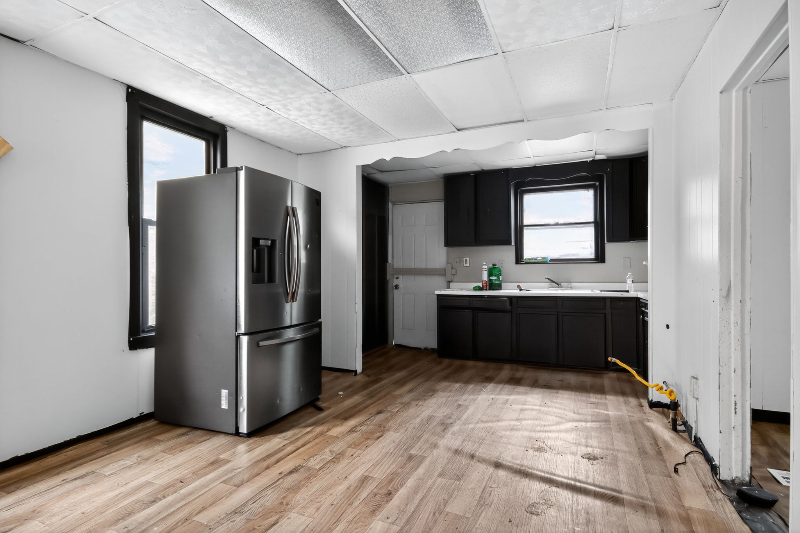 2210 W Wiswall St - Photo 7 of 21