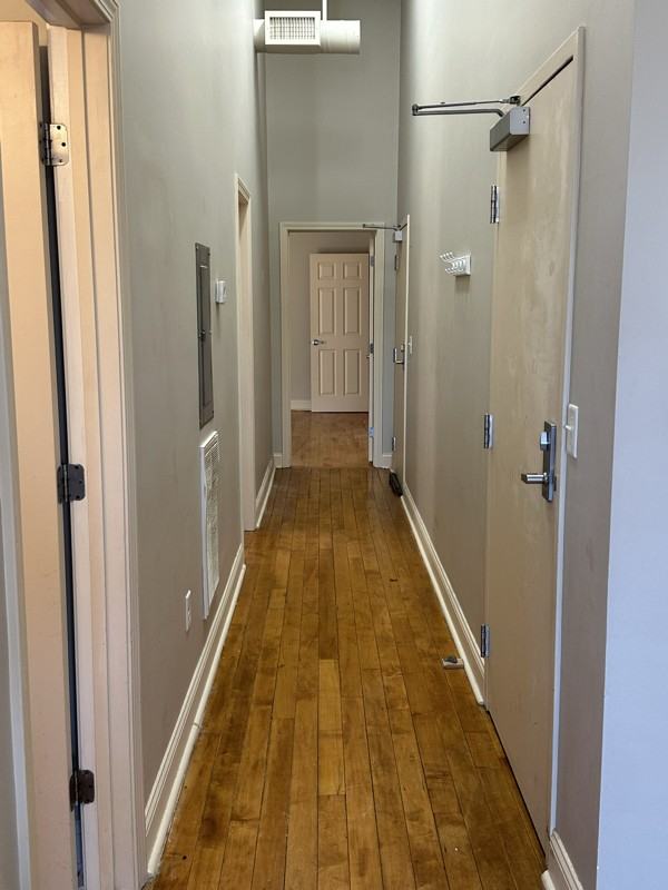 319 Main St #6 - Photo 3 of 8