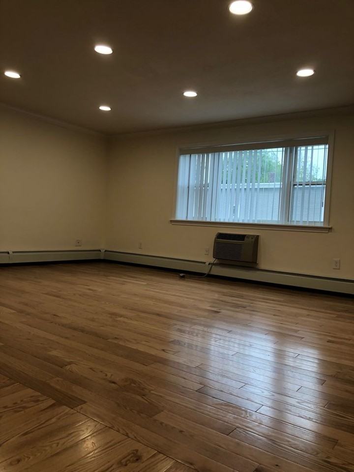12 Westford St - Photo 2 of 6