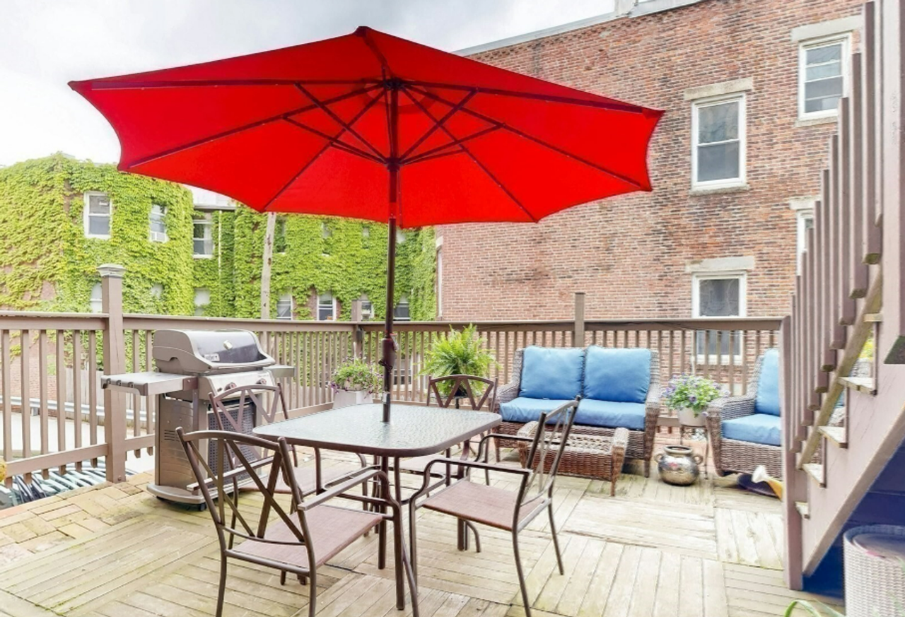 12 Garrison Rd - Photo 3 of 9