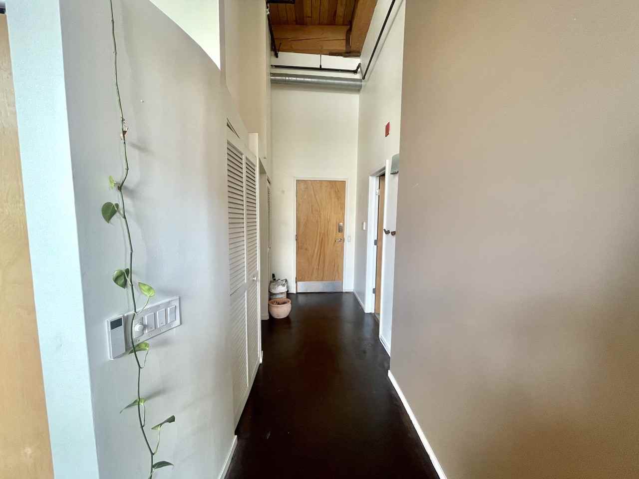 1935 N Fairfield Ave #306 - Photo 4 of 10