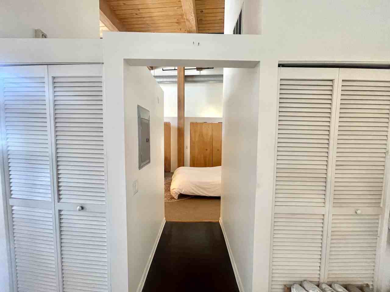 1935 N Fairfield Ave #306 - Photo 6 of 10