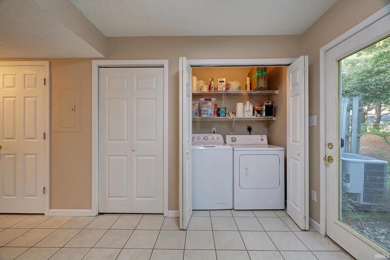 S Oaklawn Cir #3425 - Photo 5 of 15