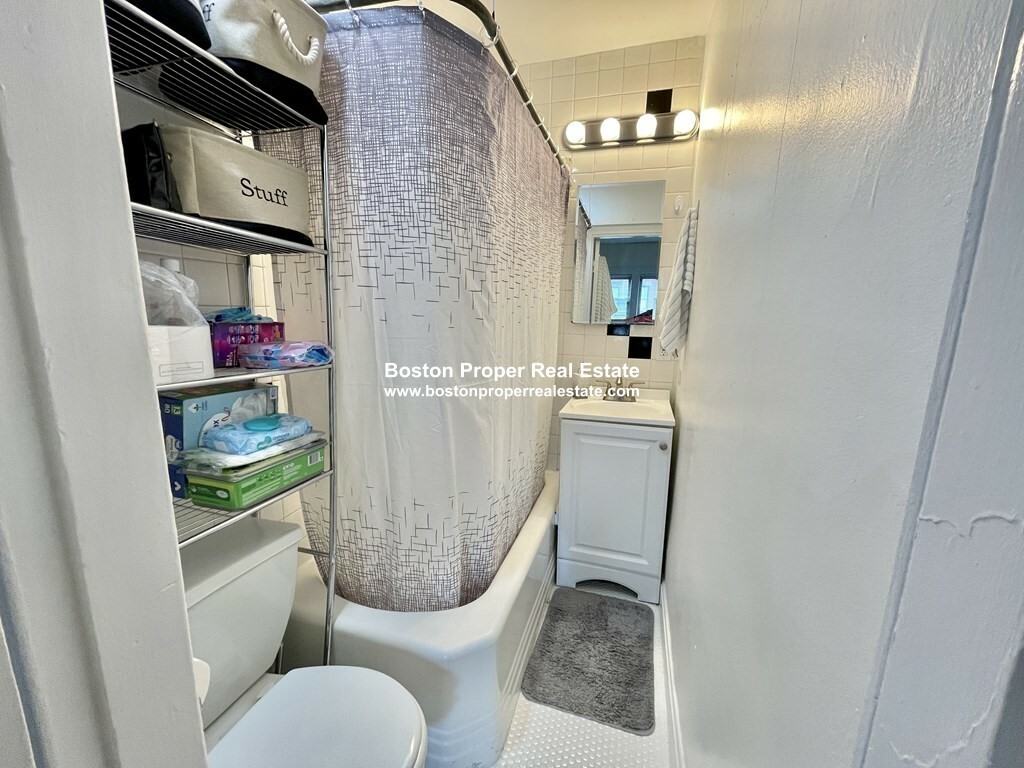 337 Beacon St #9 - Photo 3 of 6