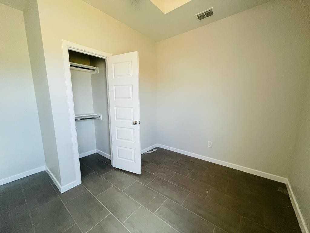 1006 Sugar Garden Ave #1 - Photo 3 of 13