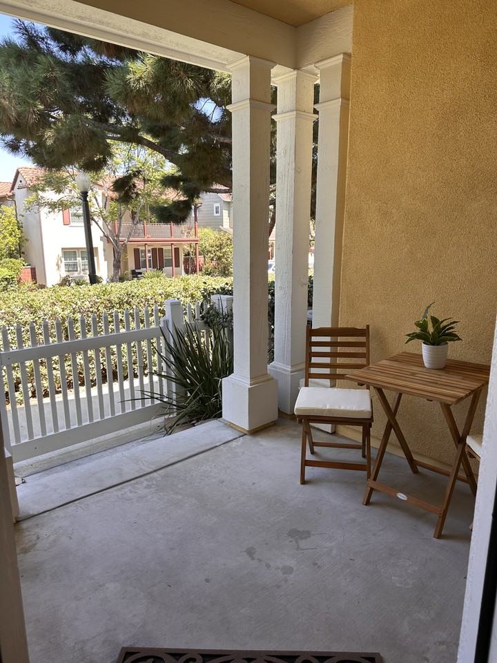 27 Strawflower St - Photo 2 of 24