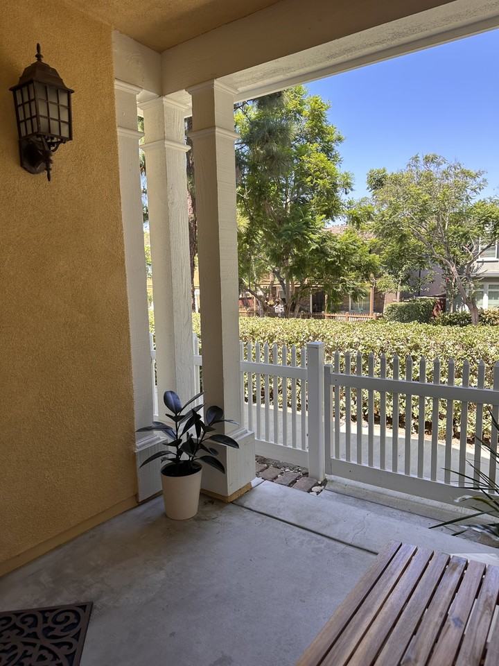 27 Strawflower St - Photo 3 of 24