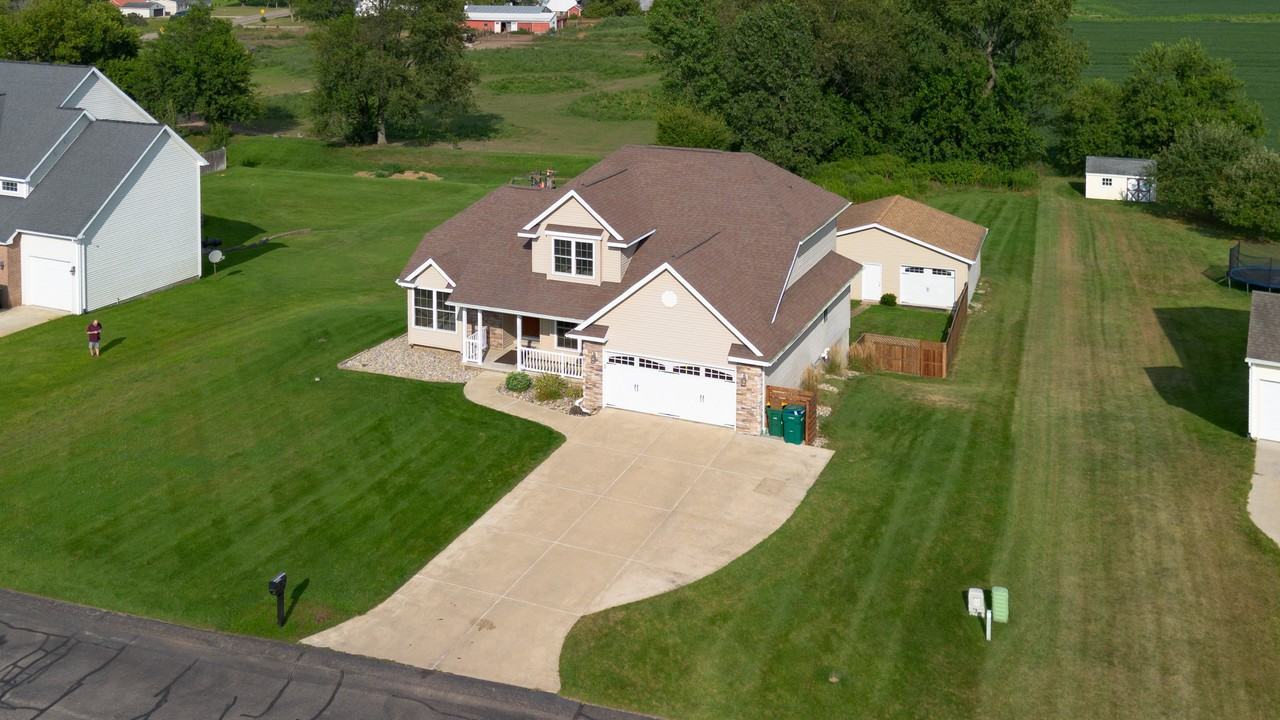 12912 Silver Spring Ln #NA - Photo 2 of 48