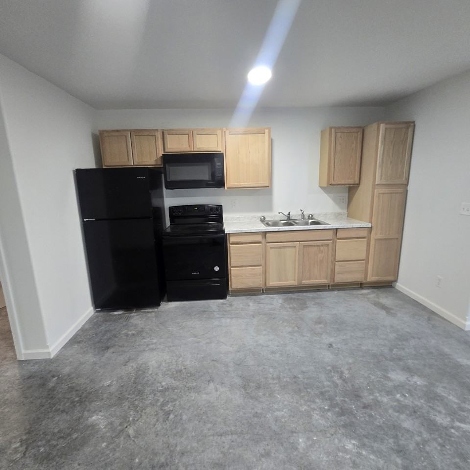 311 W Mill St #311 - Photo 2 of 6