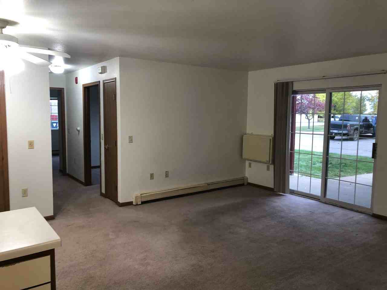 2409 Charlotte Court - Photo 3 of 12