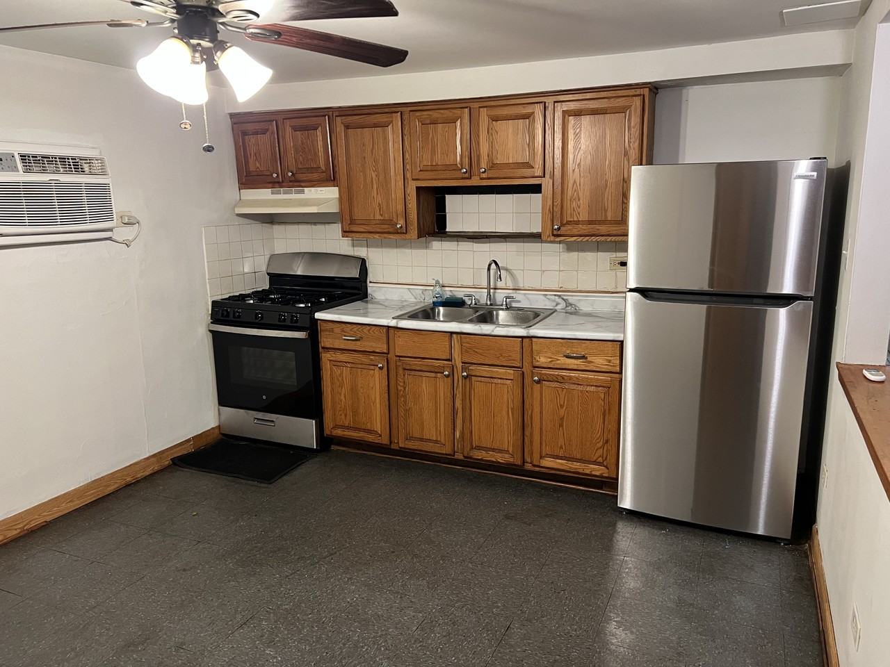 133 50th Ave - Photo 2 of 7