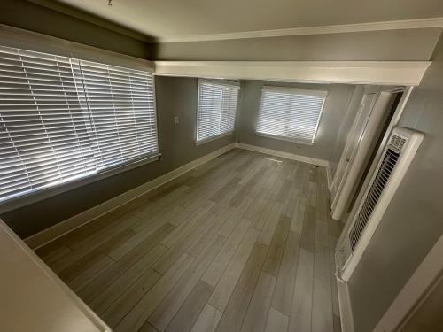 1117 1123 E. Appleton St #1X1 - Photo 3 of 14