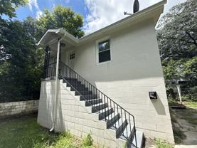 121 1/2 Patrick St - Photo 1 of 1