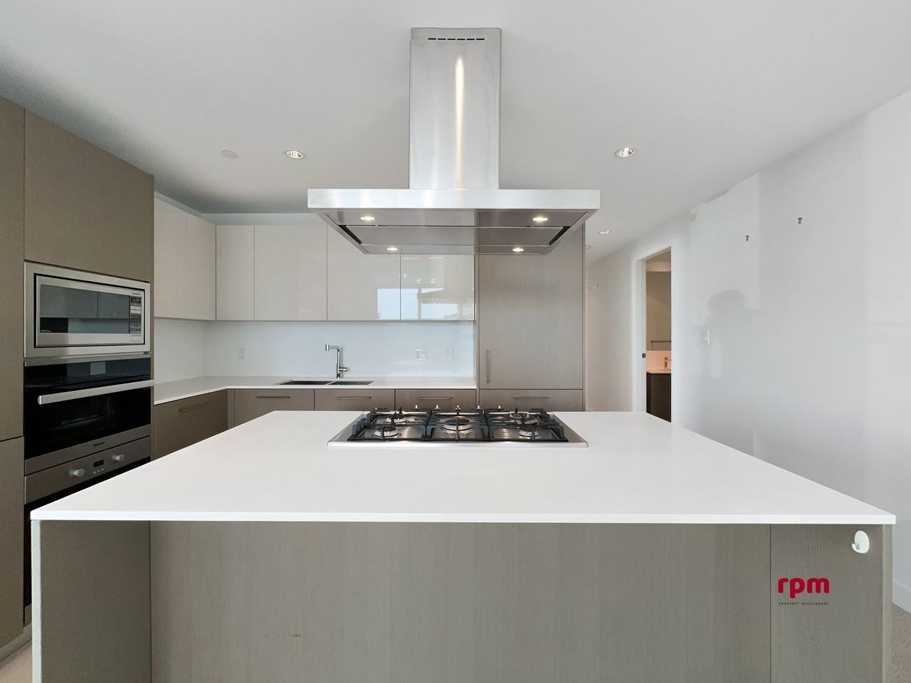 6611 Pearson Way - Photo 3 of 26