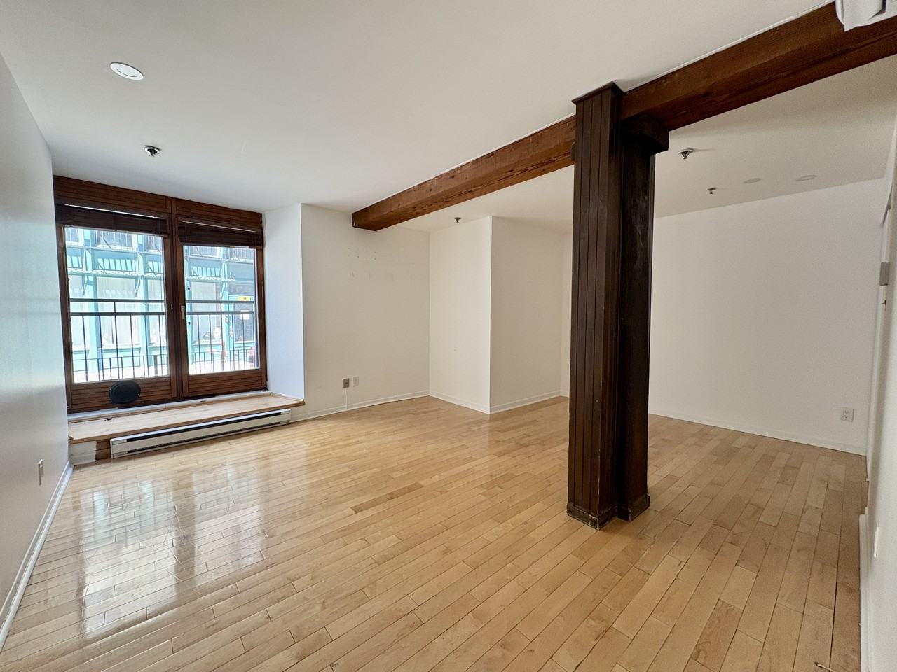 221 Rue de la Commune Ouest #101 - Photo 7 of 12