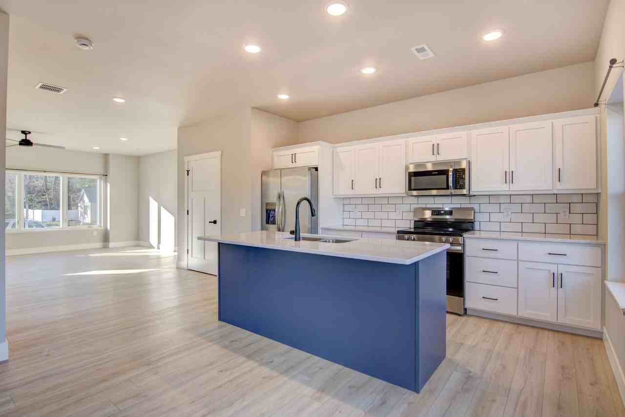 2517 Otter Tail Way - Photo 6 of 11