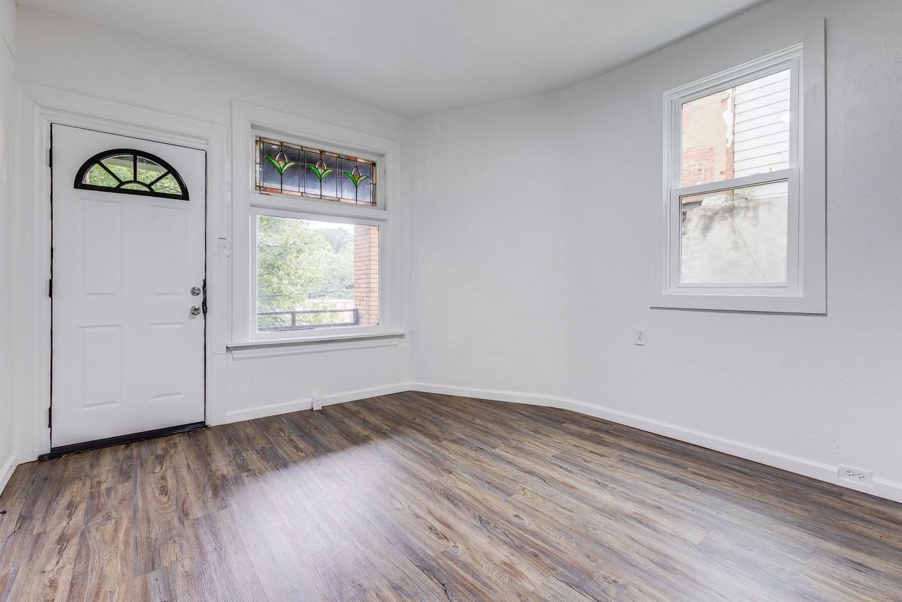 632 Curtis St - Photo 7 of 30