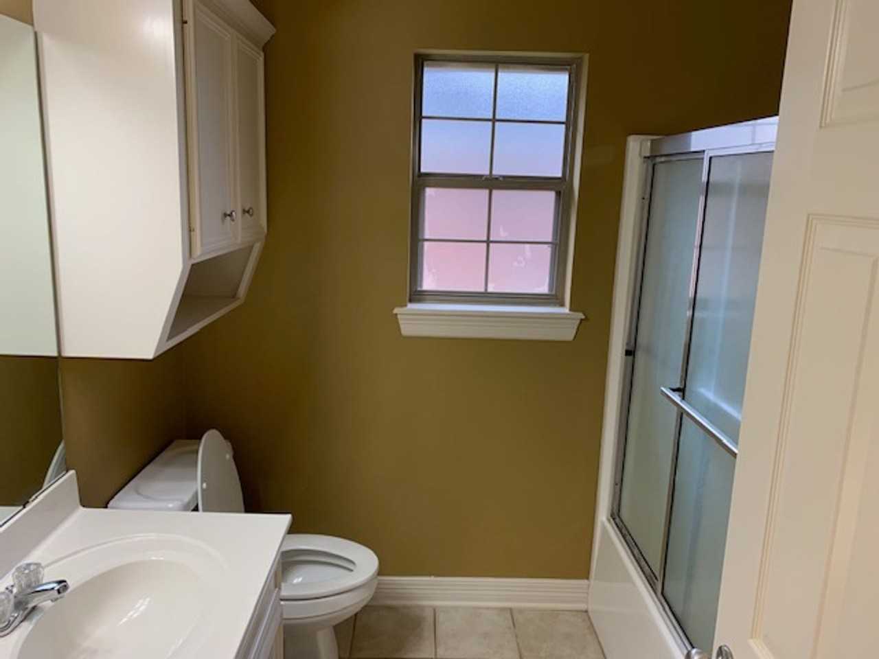 1201 Quincy Dr - Photo 4 of 17