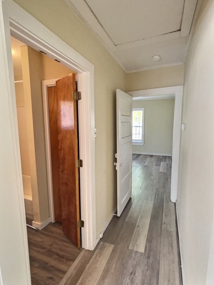 1505 Bowen Ave - Photo 5 of 15